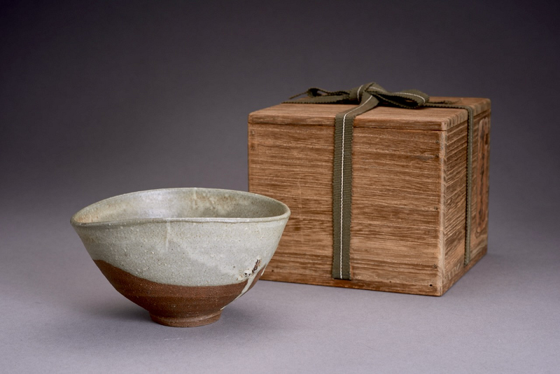 An Antique Karatsu Amigasa Tea Bowl with Shifuku