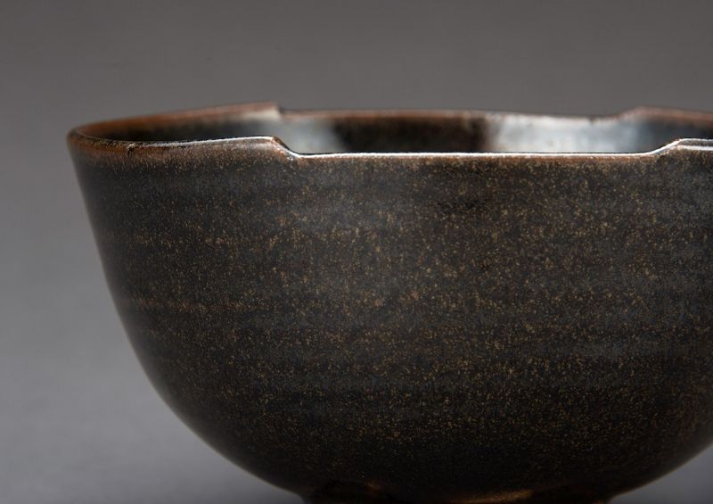 A Zeze-yaki Tea Bowl from the Kageroen Kiln [Tea Master Item]