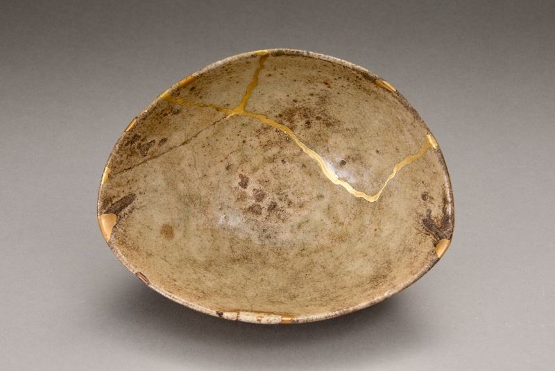 A Richo Era Kōrai Tea Bowl with Gold Repairs