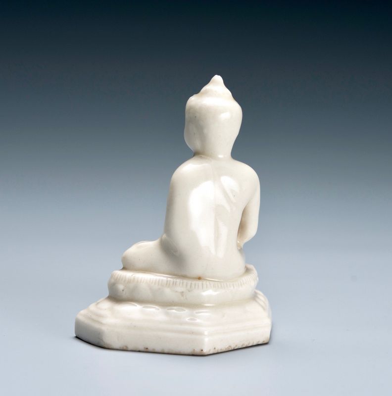 A Small Porcelain Seated Bodhisattva by Suwa Sozan