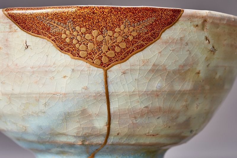 An Asahi-yaki Tea Bowl with Extraordinary Maki-e Gold Repairs