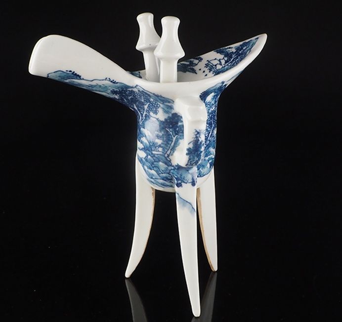A Rare Porcelain Tripod Ritual Wine Vessel (Jue) by Miura Chikusen
