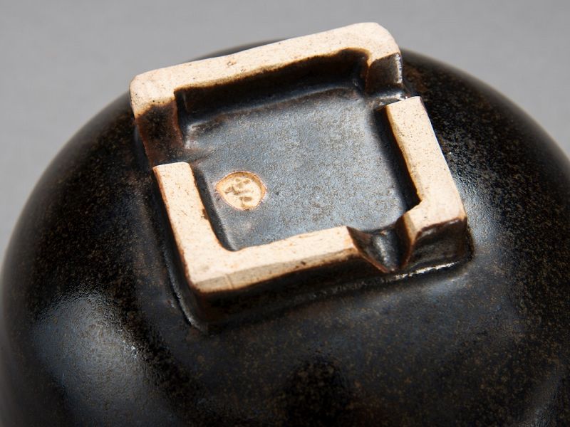 A Zeze-yaki Tea Bowl from the Kageroen Kiln [Tea Master Item]