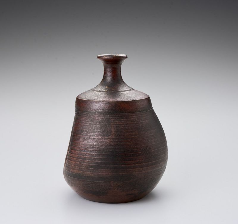 An Edo Period Bizen Tokkuri with Hotei Engraving - Researcher Piece