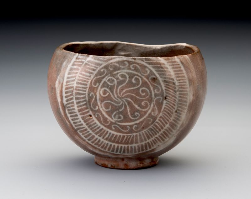 An Excavated Mishima Tea Bowl [Tokugawa Clan]
