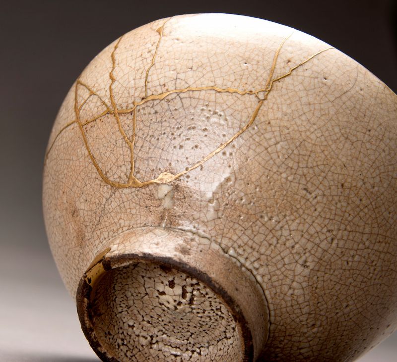 A Richo Era Kōrai Tea Bowl with Gold Repairs