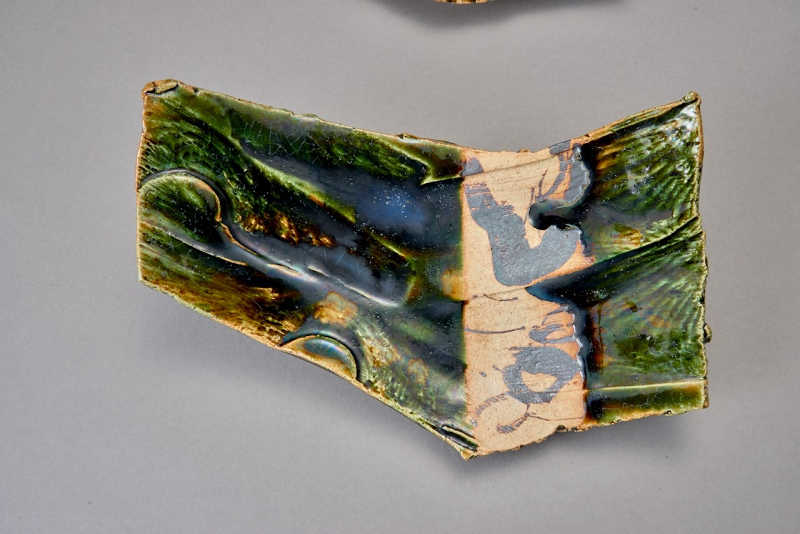 A Set of Four Sculptural Oribe Dishes by Takauchi Shugo (b. 1937)