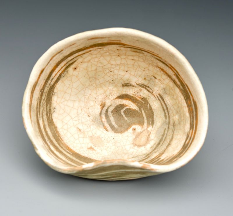 An Iconic Hakeme Tea Bowl by Raku XI (Keinyu)