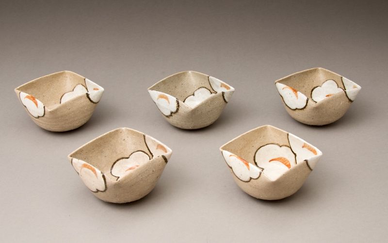 A set of Mukozuke Serving Dishes by 3rd Generation Kenzan, 18th C.