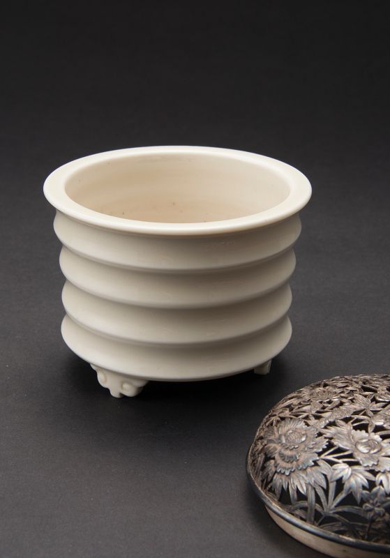 A Meiji Period Incense Burner by Miura Chikusen
