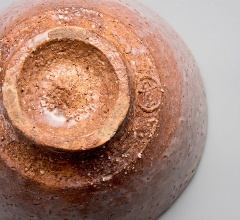 An Ido-shaped Hagi-yaki Tea Bowl by Zenzo Hatano