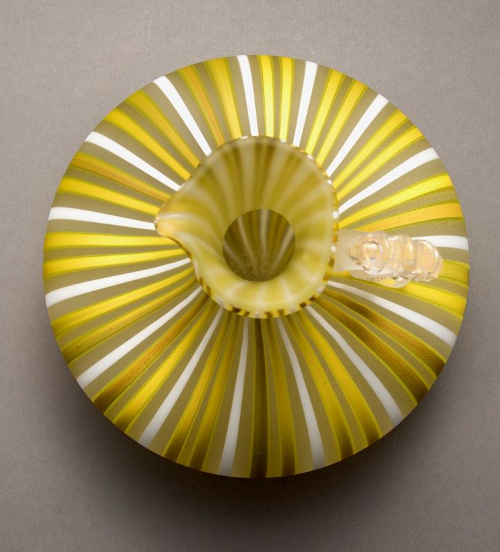 A Venetian-style Glass Flower Vase by Fujita Kyohei (1921-2004)