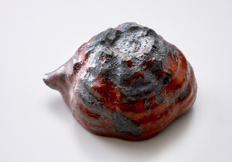 A Modern Shino Kataguchi Vessel by Suzuki Shu