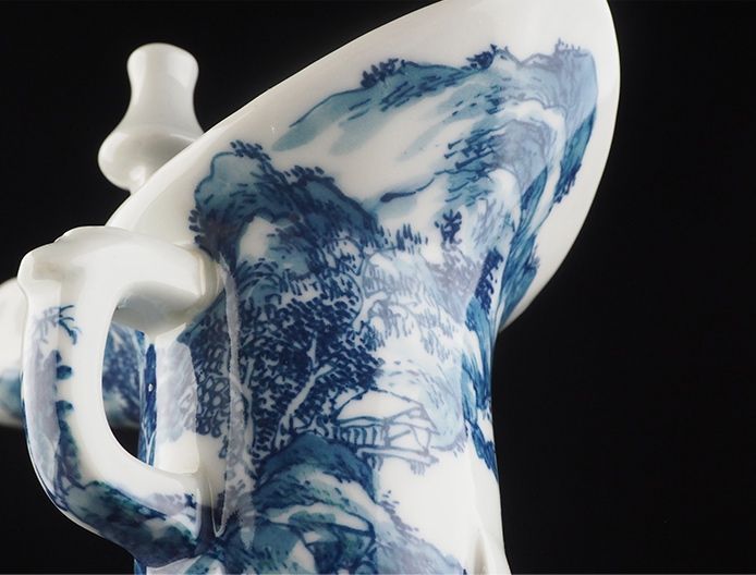 A Rare Porcelain Tripod Ritual Wine Vessel (Jue) by Miura Chikusen