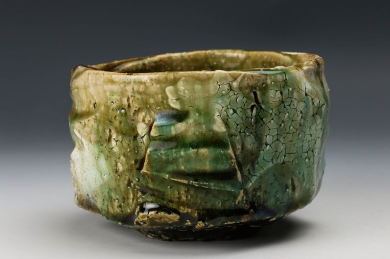 A Modern Oribe Tea Bowl by Tsukamoto Haruhito (b. 1959)