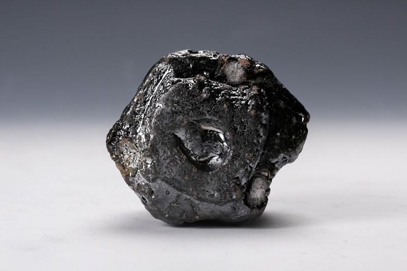 A Black “Prism” Guinomi by Ichikawa Tōru