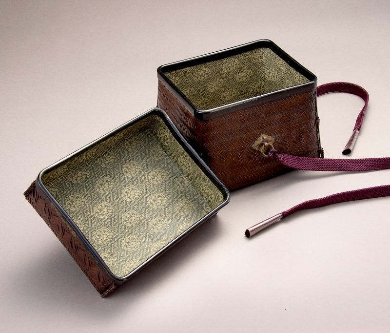 An Antique “Chabako” for Carrying Tea Ceremony Utensils