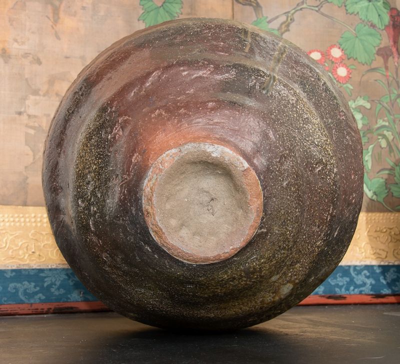 A Muromachi Period Ash Glazed Large Bizen Pot - Certified