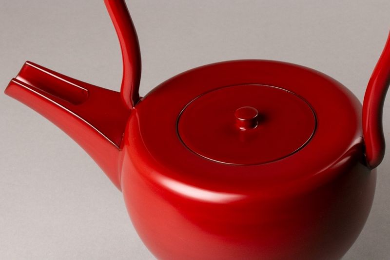 A Lacquer “Chōshi” Sake Warmer by Kado Isaburō
