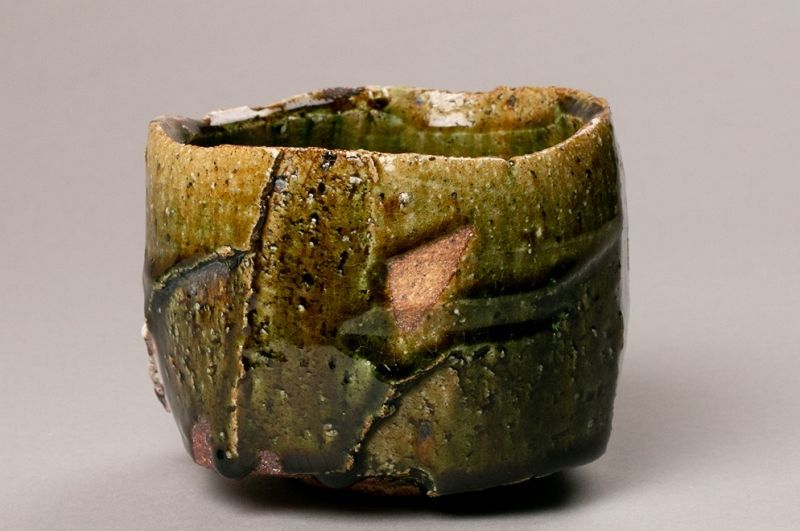 A Modern Oribe Tea Bowl by Takauchi Shugo