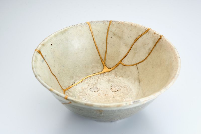 A Joseon Period Bowl with Excellent Kintsugi Gold Repairs