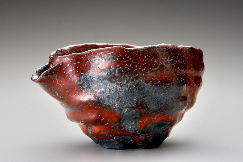 A Modern Shino Kataguchi Vessel by Suzuki Shu