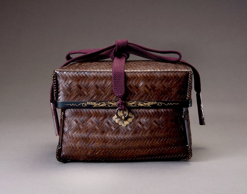 An Antique “Chabako” for Carrying Tea Ceremony Utensils