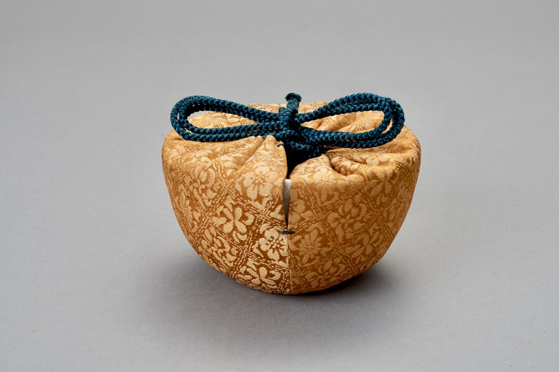 A Poem Inscribed Tea Bowl by Ōtagaki Rengetsu (1791-1875)