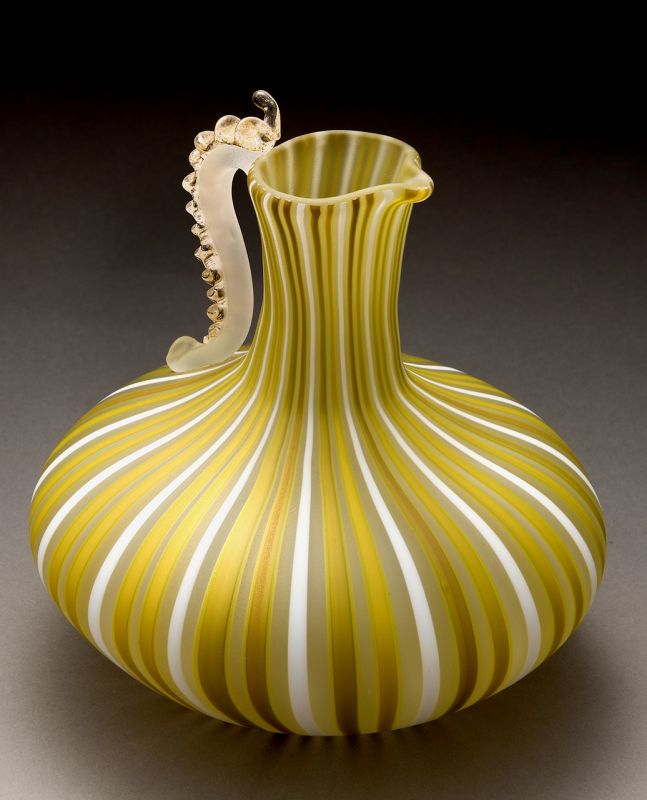A Venetian-style Glass Flower Vase by Fujita Kyohei (1921-2004)