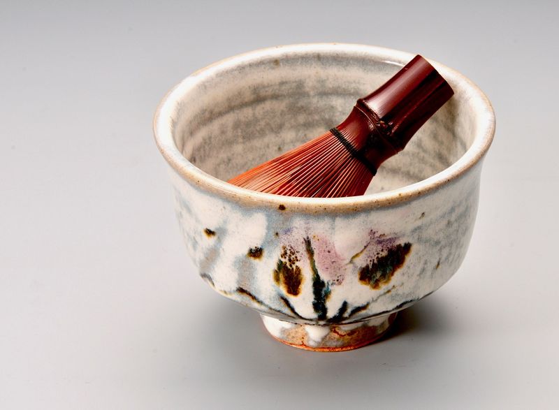 An Iris Tea Bowl by Murakami Yoichi