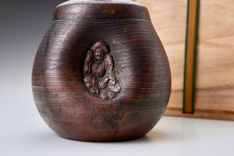 An Edo Period Bizen Tokkuri with Hotei Engraving - Researcher Piece