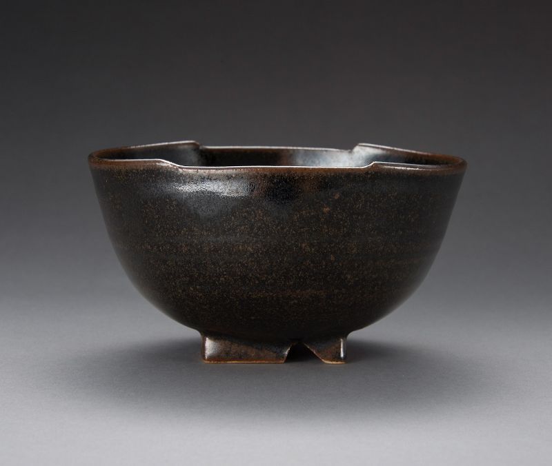 A Zeze-yaki Tea Bowl from the Kageroen Kiln [Tea Master Item]