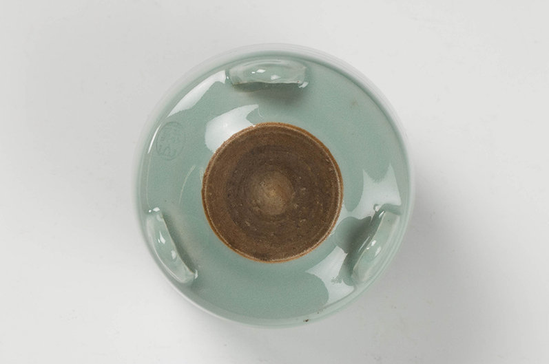 A Celadon Incense Burner (Koro) by Suwa Sozan the First