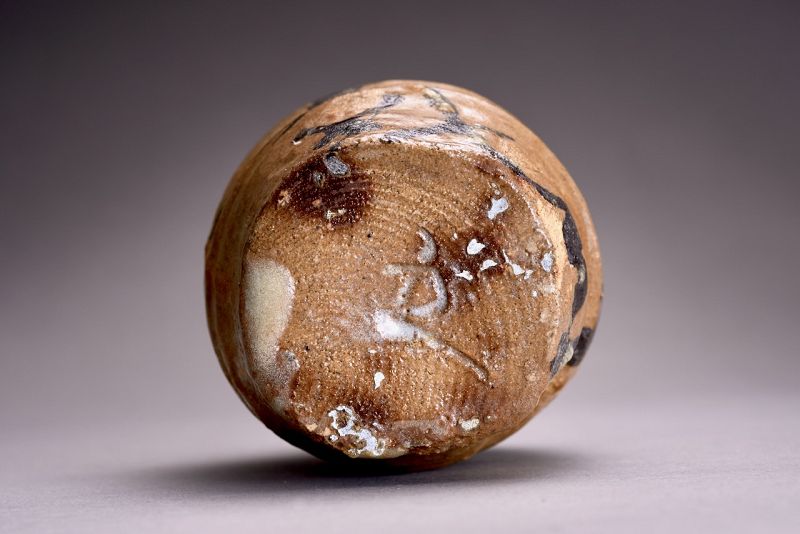 Stylized Sake Flask by Renown Potter Suzuki Goro (b. 1941)