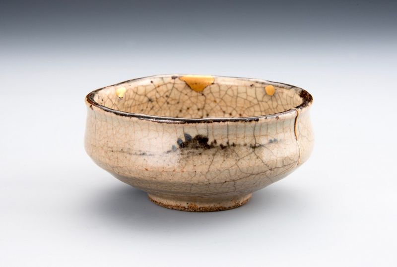 An Antique Karatsu Tea Bowl with Excellent Gold Repairs (Kintsugi)