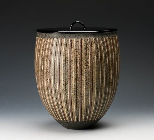An Inlaid Clay Vase / Mizusashi by Nishida Shinya