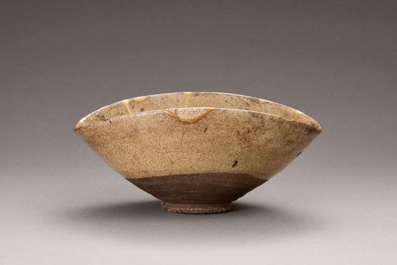 A Richo Era Kōrai Tea Bowl with Gold Repairs