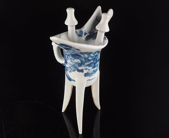 A Rare Porcelain Tripod Ritual Wine Vessel (Jue) by Miura Chikusen
