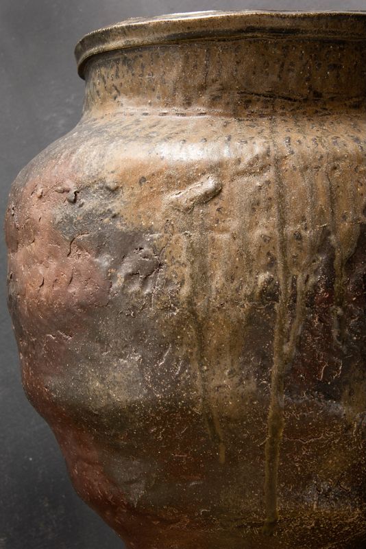 A Muromachi Period Ash Glazed Large Bizen Pot - Certified