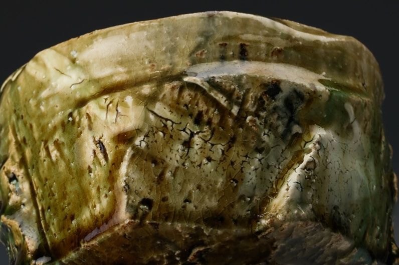 A Modern Oribe Tea Bowl by Tsukamoto Haruhito (b. 1959)