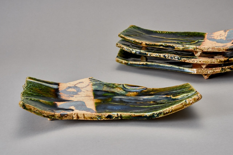 A Set of Four Sculptural Oribe Dishes by Takauchi Shugo (b. 1937)