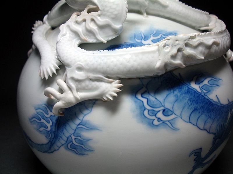 An Extraordinary Edo Period Hirado Cloud Dragon Vase
