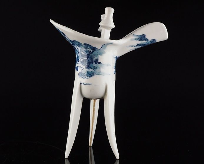 A Rare Porcelain Tripod Ritual Wine Vessel (Jue) by Miura Chikusen