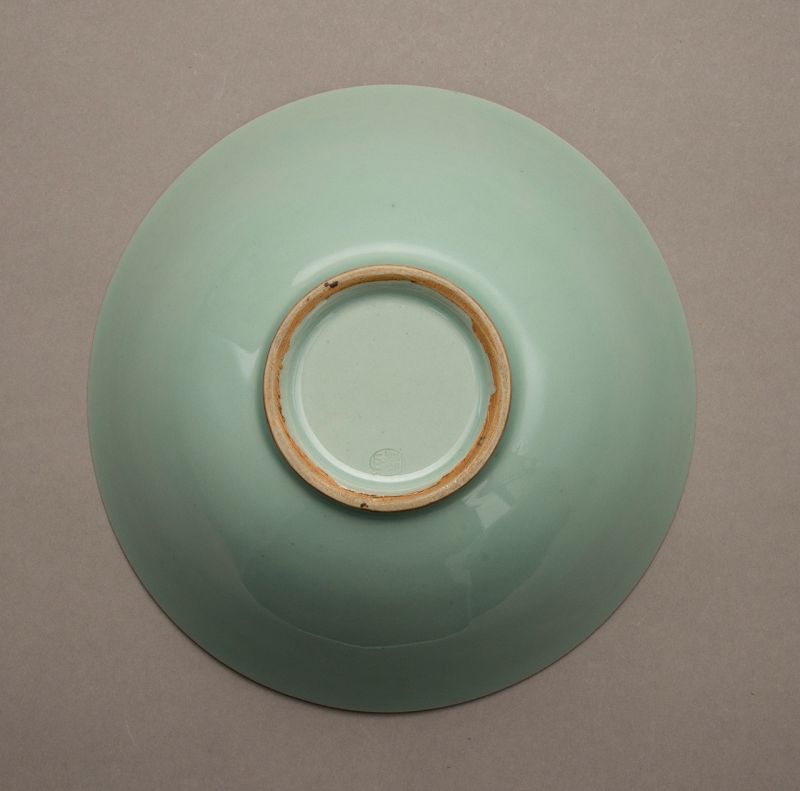 A Porcelain Bowl by Imperial Court Artist Suwa Sozan (1851-1922)