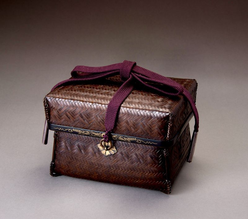 An Antique “Chabako” for Carrying Tea Ceremony Utensils