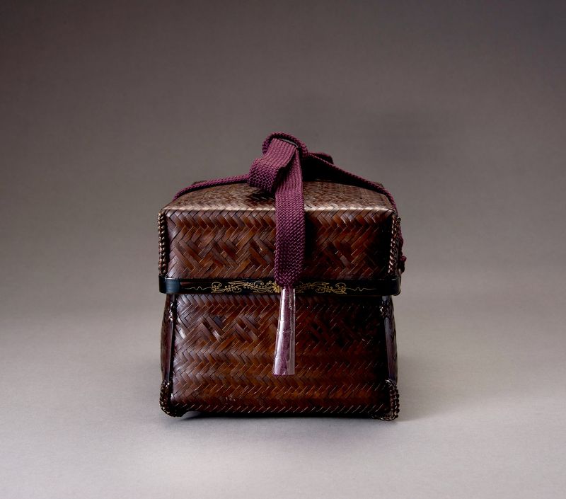 An Antique “Chabako” for Carrying Tea Ceremony Utensils