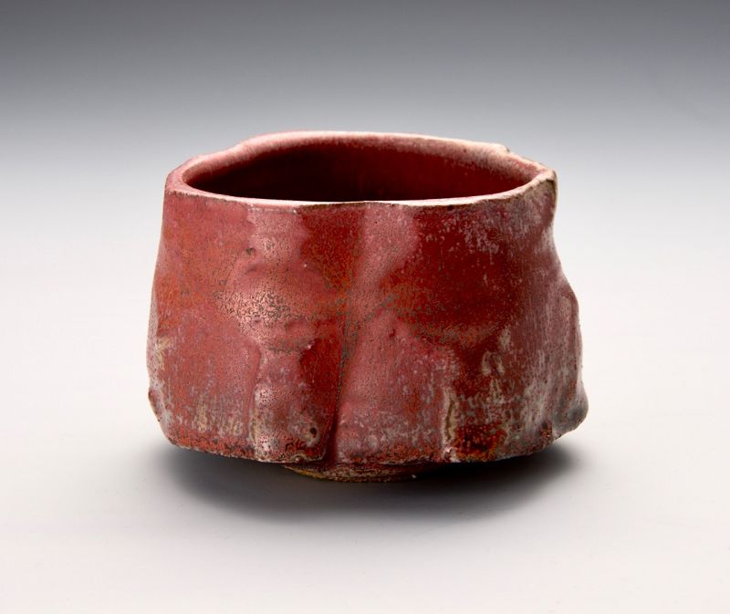 An Excellent Mino Tea Bowl with Cinnabar Glaze