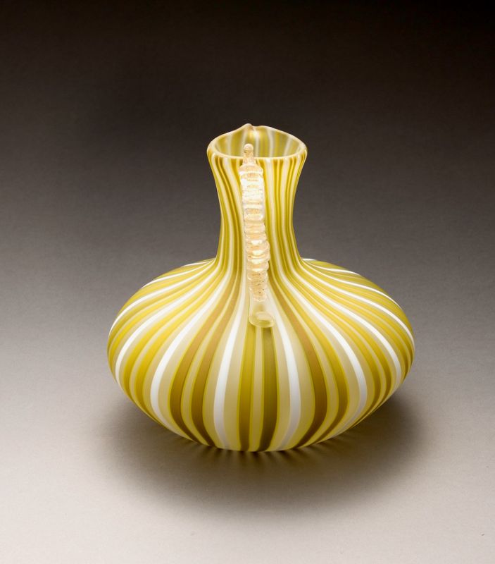 A Venetian-style Glass Flower Vase by Fujita Kyohei (1921-2004)