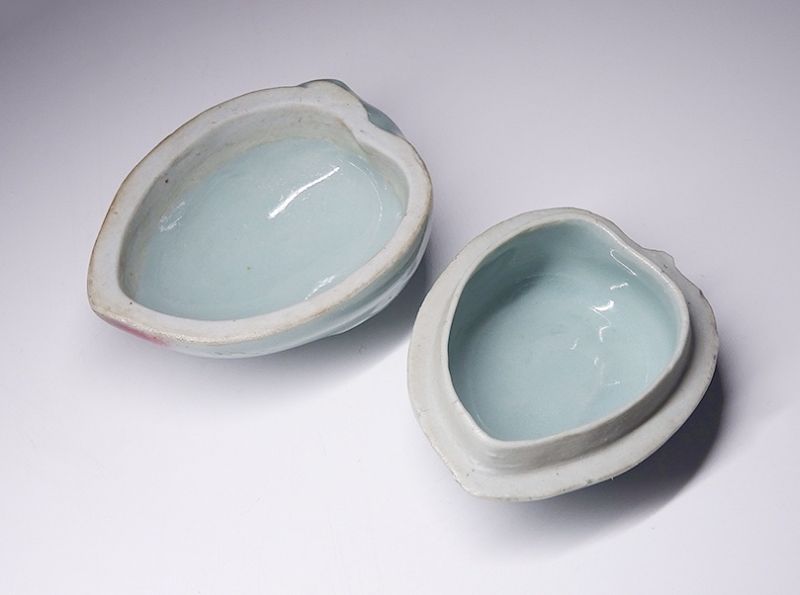 A Celadon Peach Kogo by Imperial Court Artist Suwa Sozan