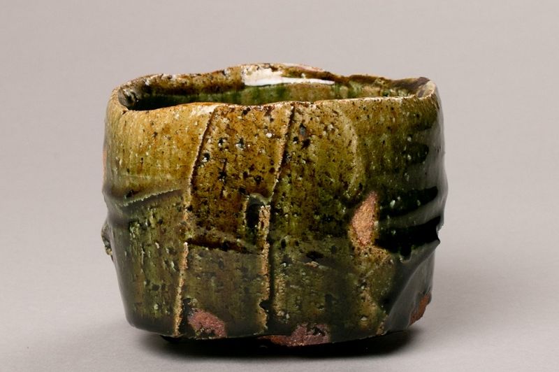 A Modern Oribe Tea Bowl by Takauchi Shugo